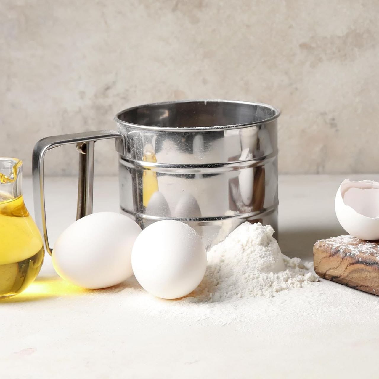 *Handheld stainless steel flour sieve