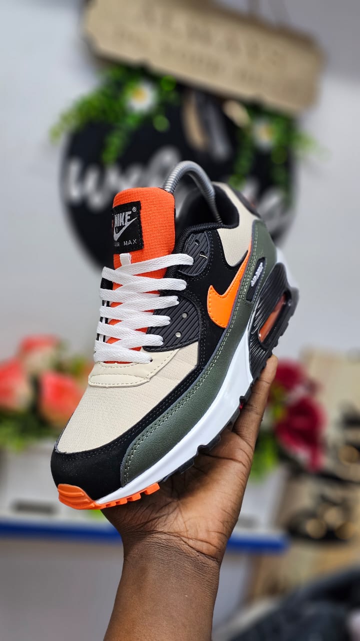 Airmax dark army Sneaker ,Sizes.40-44.