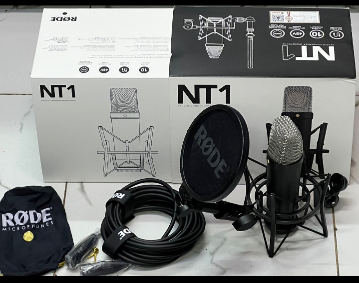RODE NT1 Studio Condenser Microphone