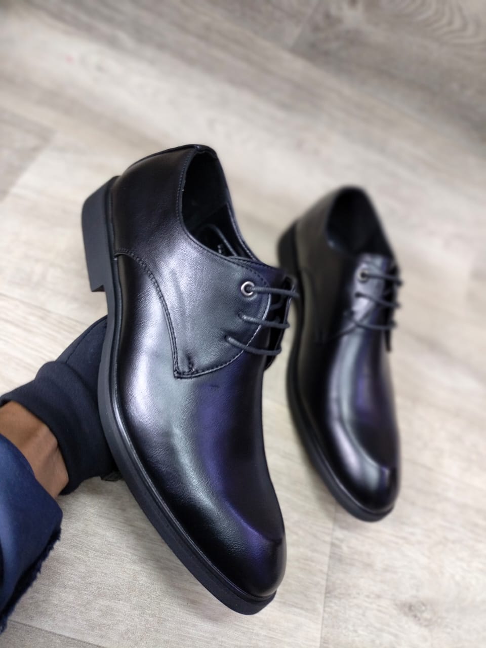 Men's Classic Black Leather Official shoes with laces