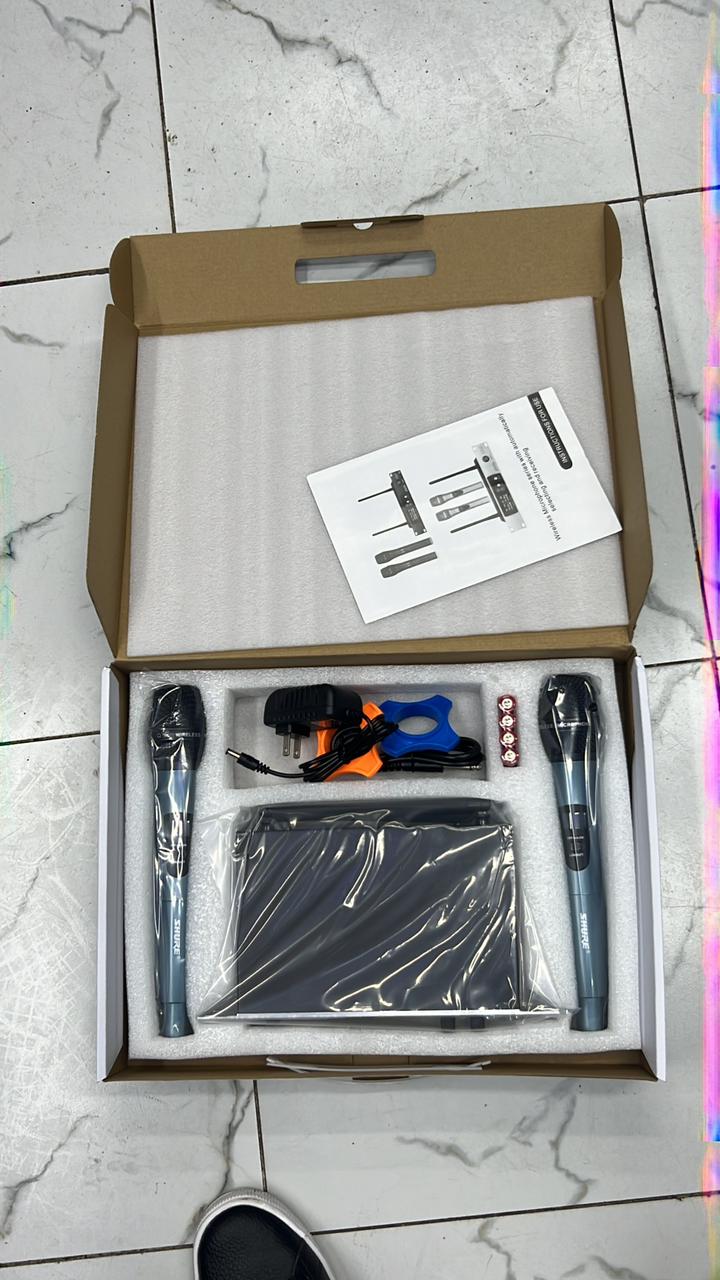 Shure GLXD4 wireless microphone - Image 4