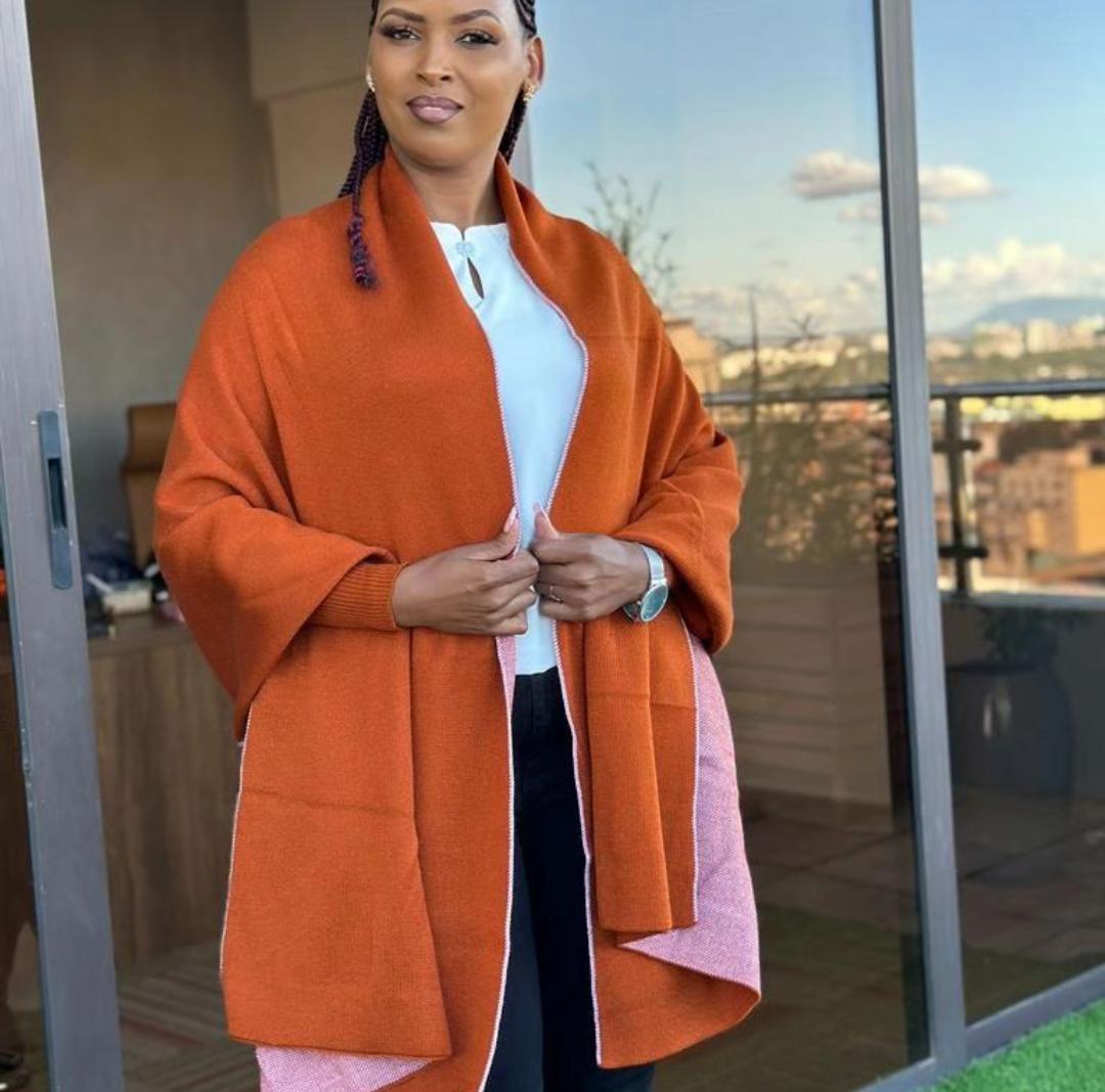 Ponchos with hands free sizes black - Image 3