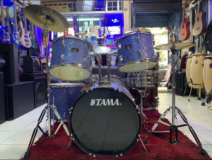 Tama Imperialstar Drum Set – 5-piece – 22″ Kick – Hairline Black - Image 2