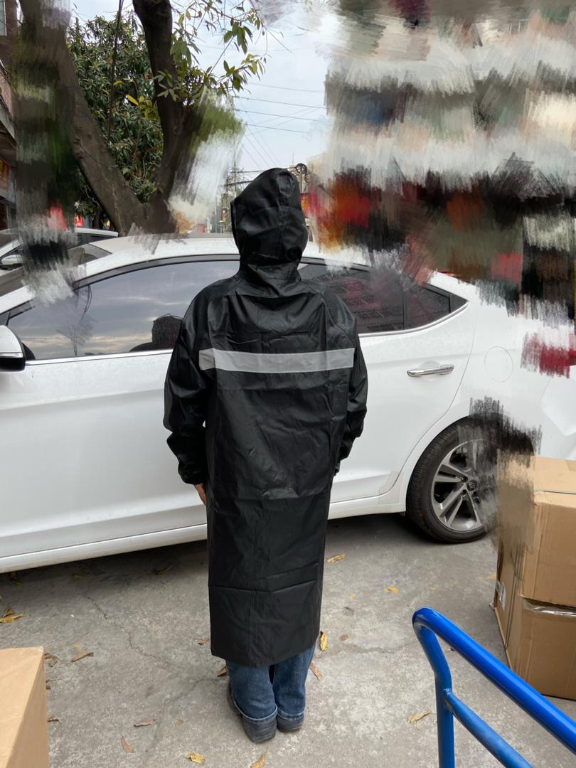 Top quality rain coat adult size - Image 3