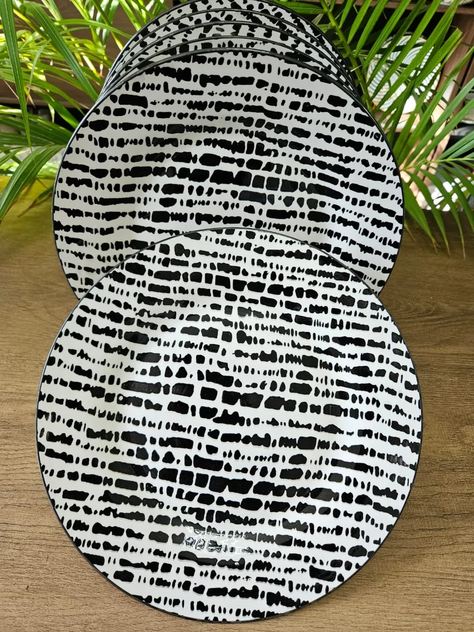 10.5inch Zebra patterned dinner plate