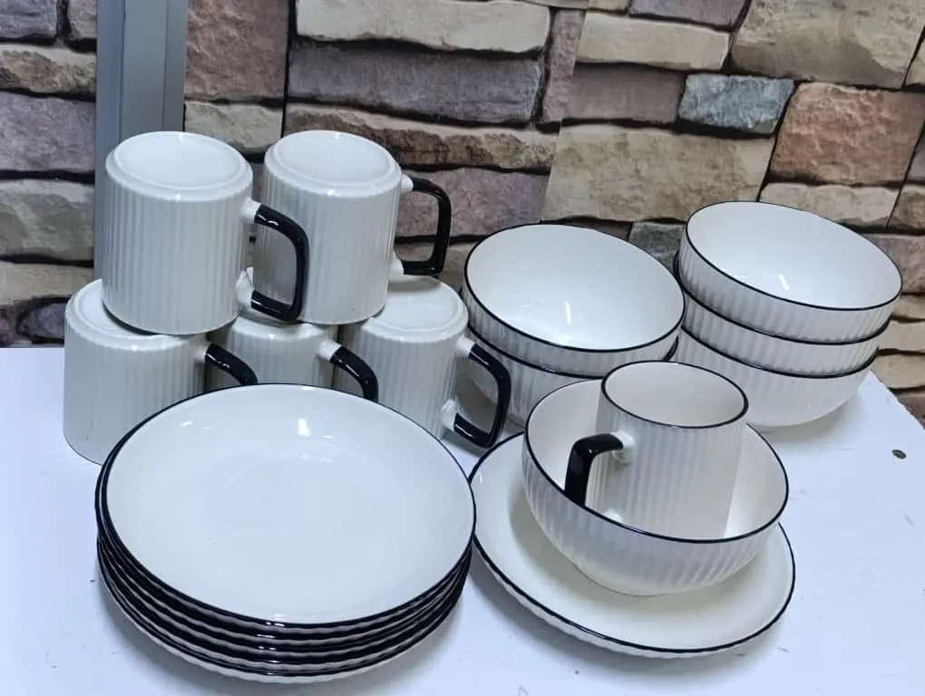New Offers‼️‼️‼️‼️‼️18 pcs Japanese dinner set containing 6 cups, 6 bowls, 6 plates - Image 2