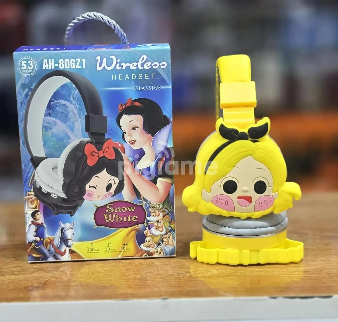 ‼️‼️Restocked‼️Cute Kids Ear Fashion LED ▪️Flashing Bluetooth Wireless VIV-24M  Headphone Headset Earphones ▪️Wireless Headsets Connects via Bluetooth with any device