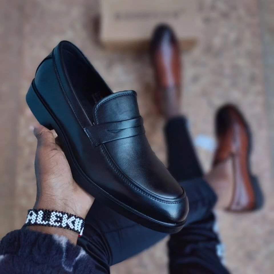 Men's Classic Black Leather Official shoes