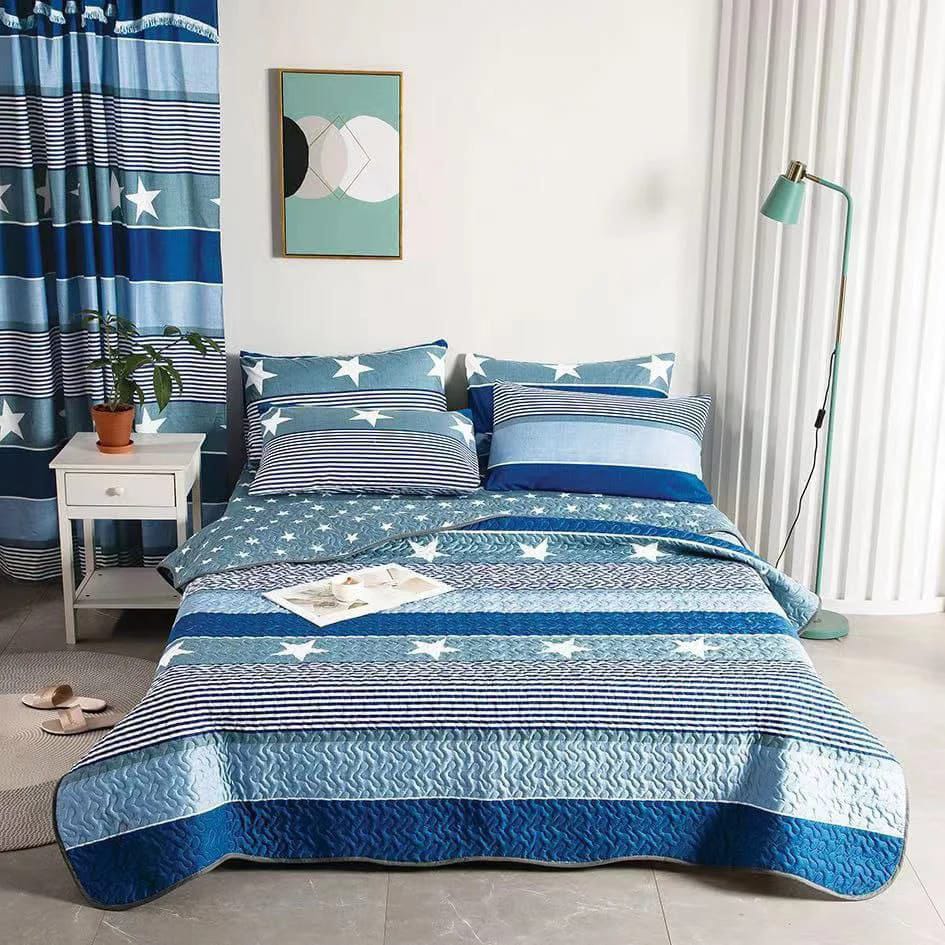 7pc Woolen Duvet With Curtains