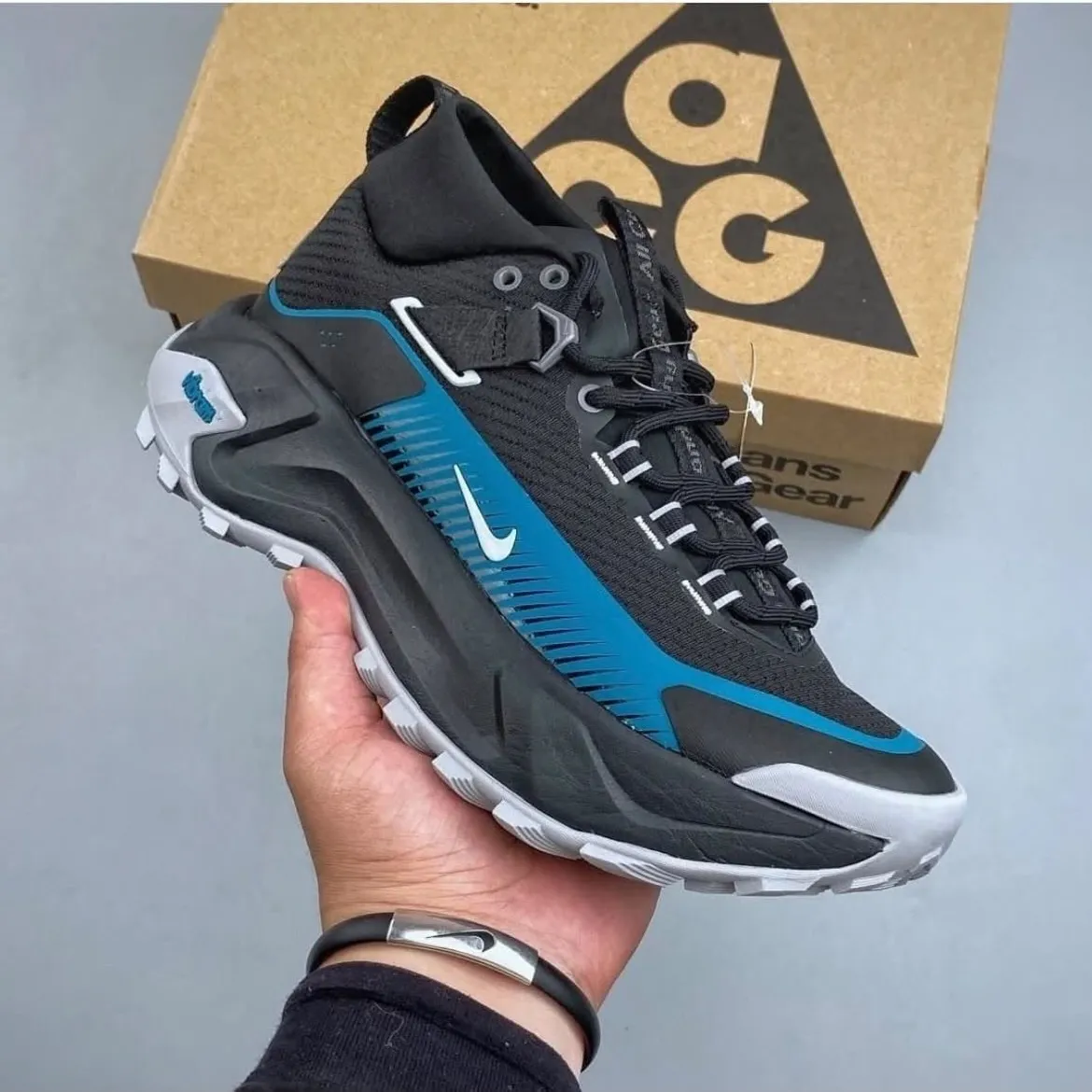 Nike ACG Black Trail Shoes - Image 4